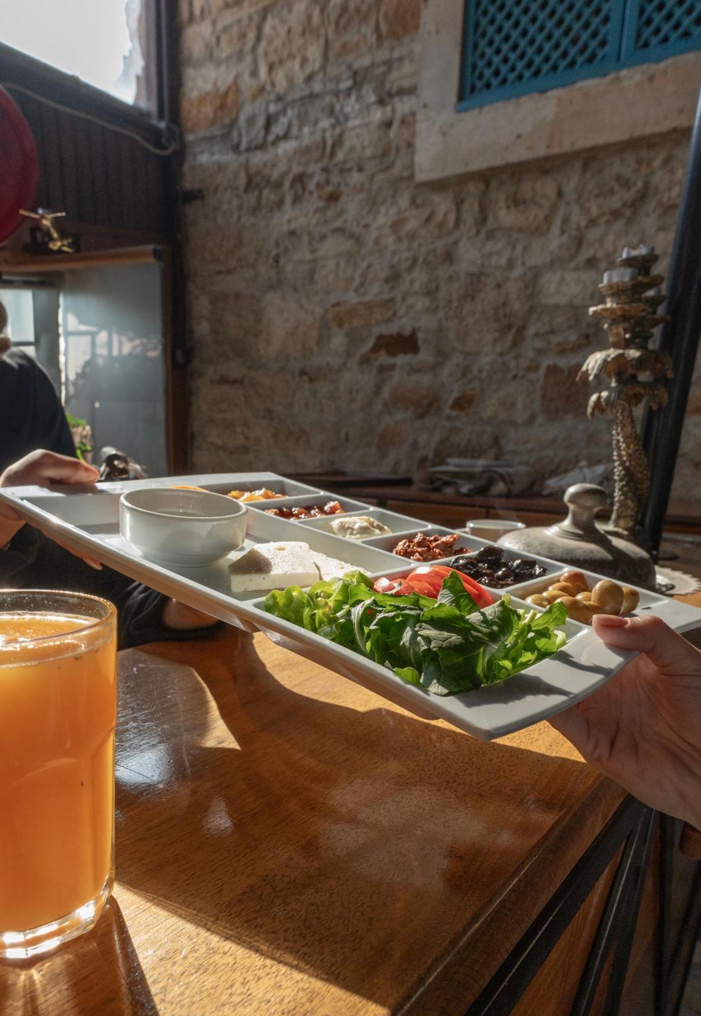 Kozbeyli Konagi Hotel Yenifoca Екстериор снимка