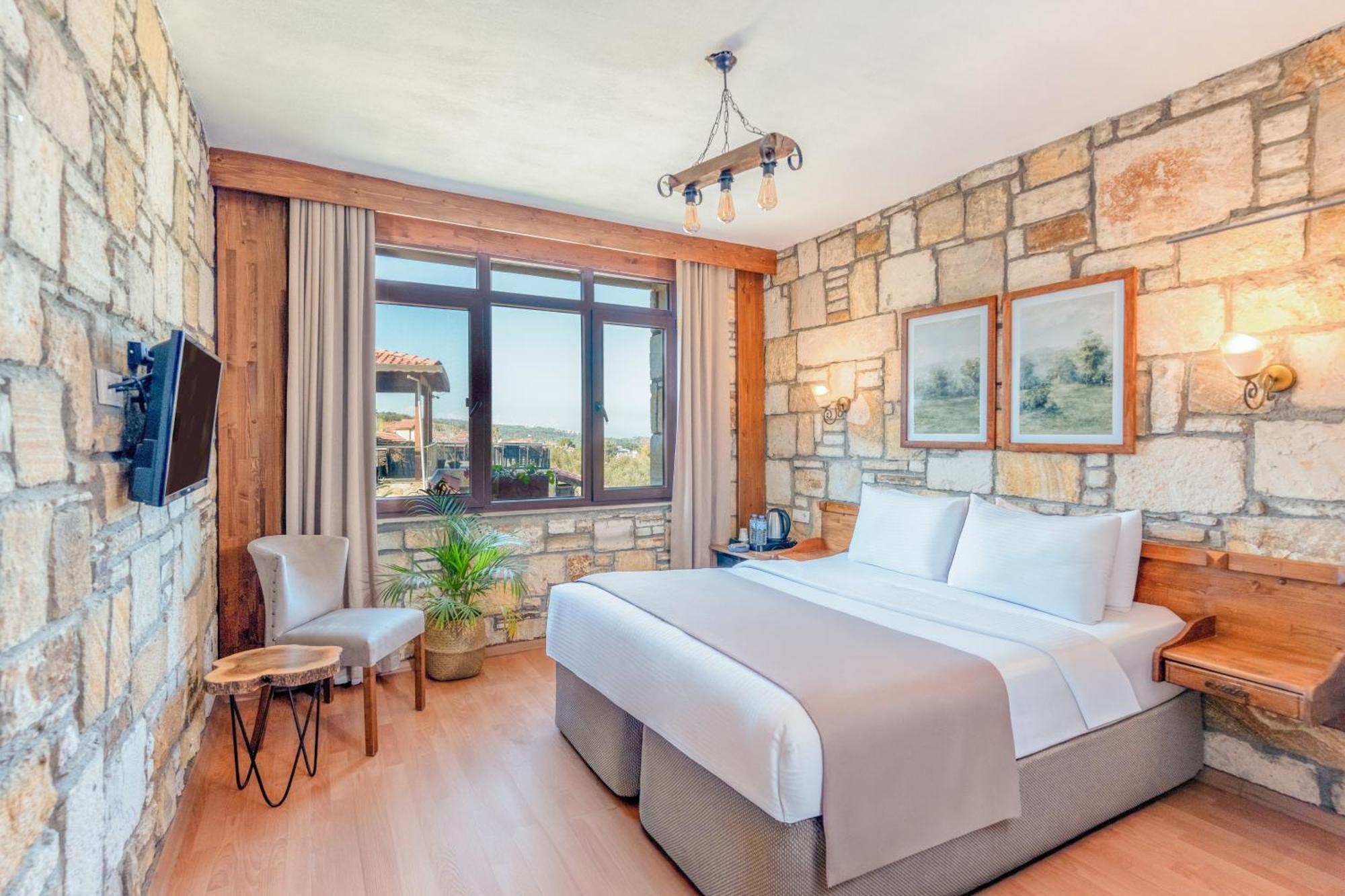 Kozbeyli Konagi Hotel Yenifoca Екстериор снимка