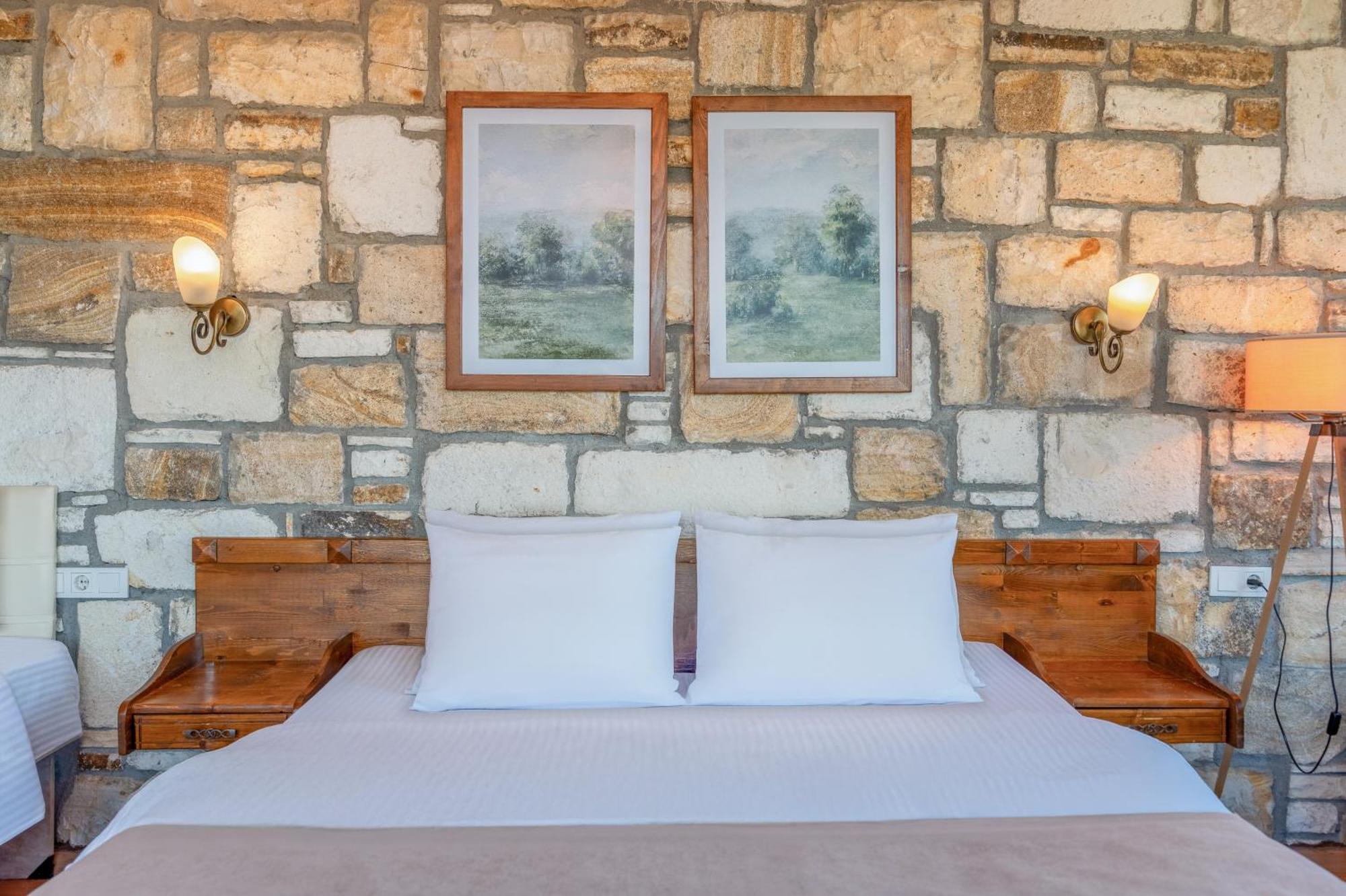 Kozbeyli Konagi Hotel Yenifoca Екстериор снимка